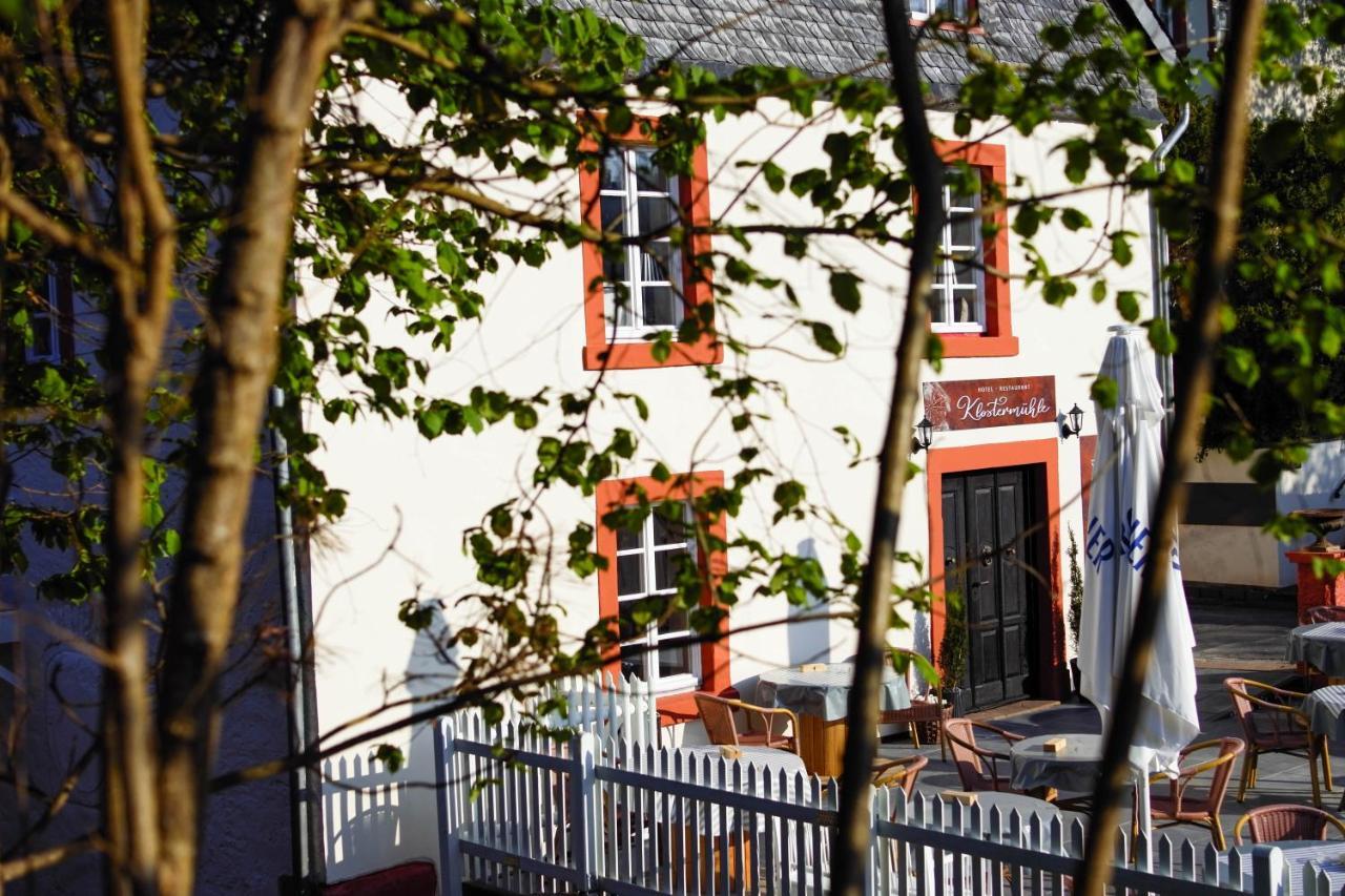 Hotel Klostermühle Siebenborn Maring-Noviand Exterior foto