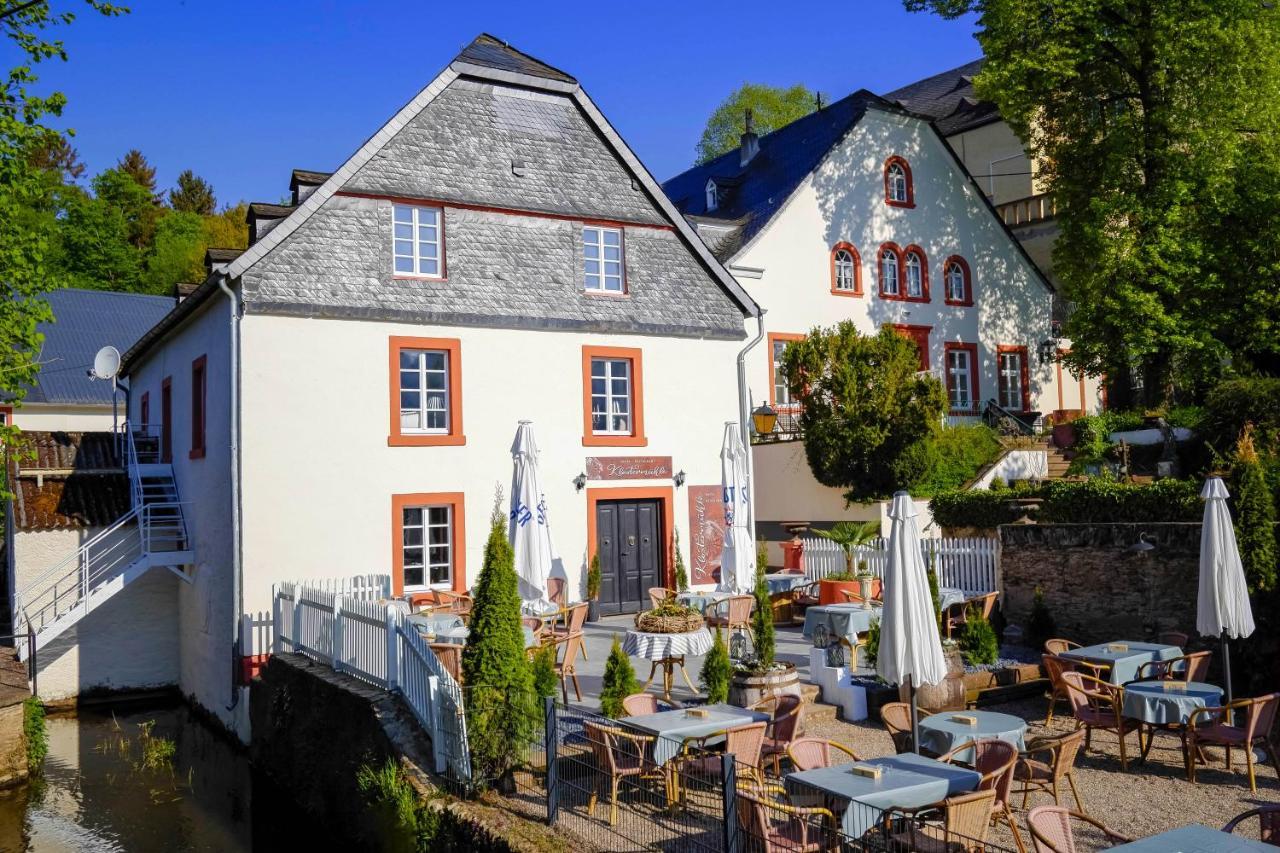 Hotel Klostermühle Siebenborn Maring-Noviand Exterior foto